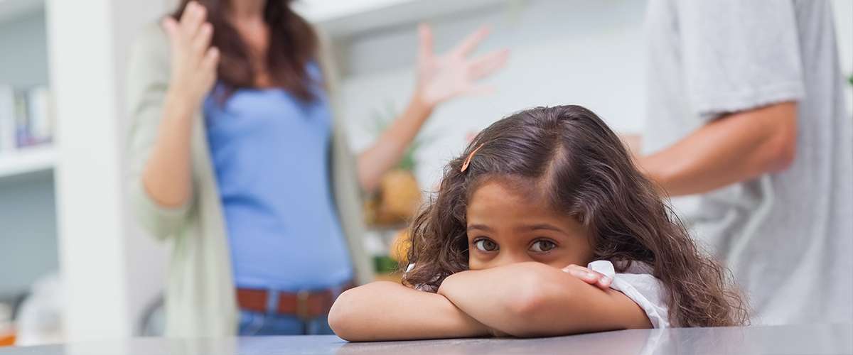 انفصال الأهل وتأثيره على الأبناء