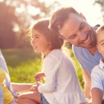 مشاركة الأهل في تربية أطفالهم