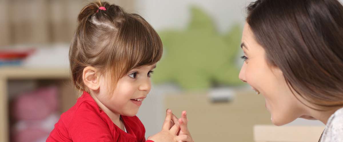 علّموا أطفالكم كيف يعبّروا عن مشاعرهم