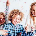 كيف أساعد طفلي على تكوين صداقات