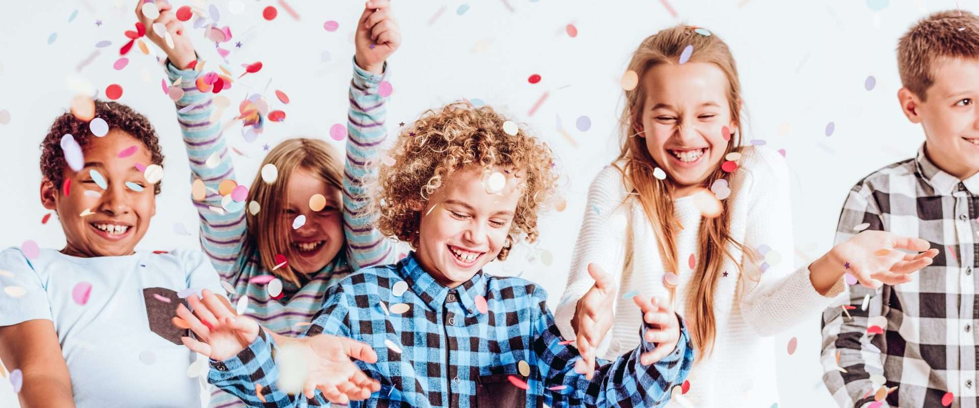 كيف أساعد طفلي على تكوين صداقات