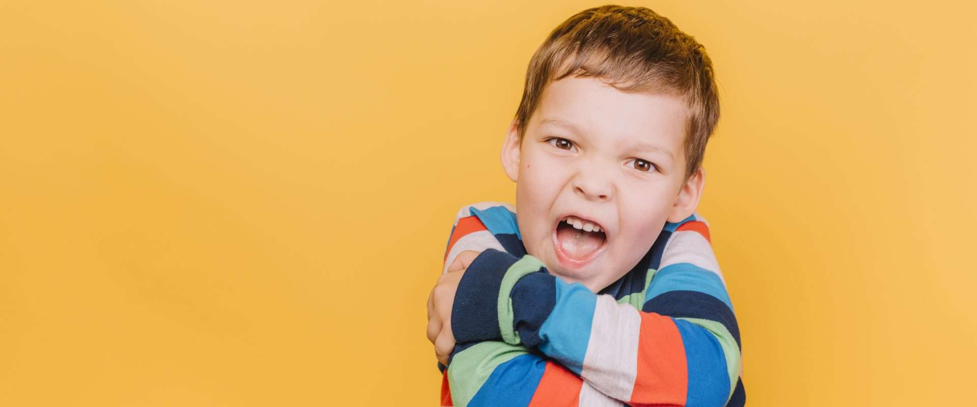 كيف أتعامل مع تصرّفات طفلي الاستفزازية؟