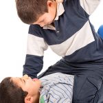 تعبت من الشجار بين أطفالي