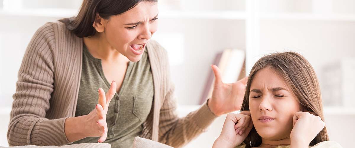 10 أضرار ناتجة عن الصراخ على الطفل