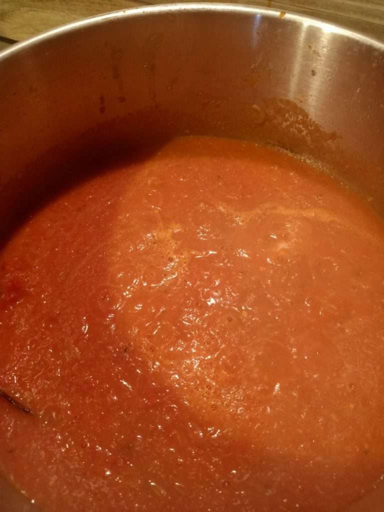 طريقة عمل شوربة الفليفلة الحلوة