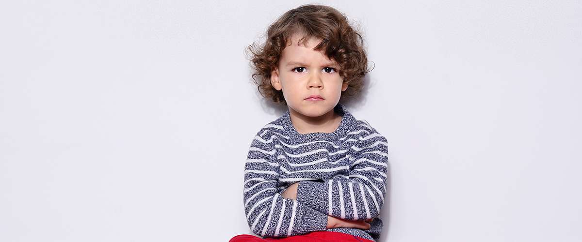 ما سبب تغيير سلوك الطفل في عمر الخمس سنوات