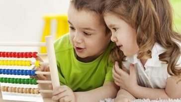 4 عادات تقضي على ذكاء الطفل