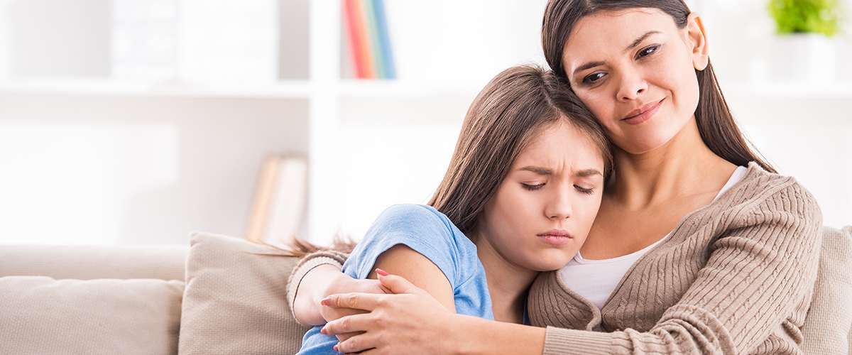 أفضل الطرق للتعامل مع طفل تعرض لتجربة مؤلمة